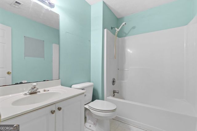 2584 Rockwood Way SW, Stone Mountain, GA 30087