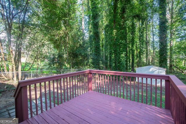2584 Rockwood Way SW, Stone Mountain, GA 30087