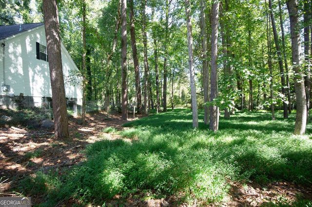 2584 Rockwood Way SW, Stone Mountain, GA 30087
