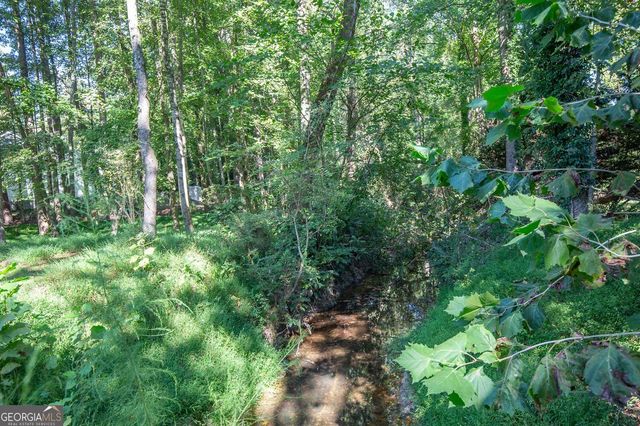 2584 Rockwood Way SW, Stone Mountain, GA 30087
