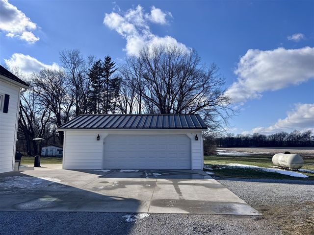 69640 Carls Road, Sturgis, MI 49091