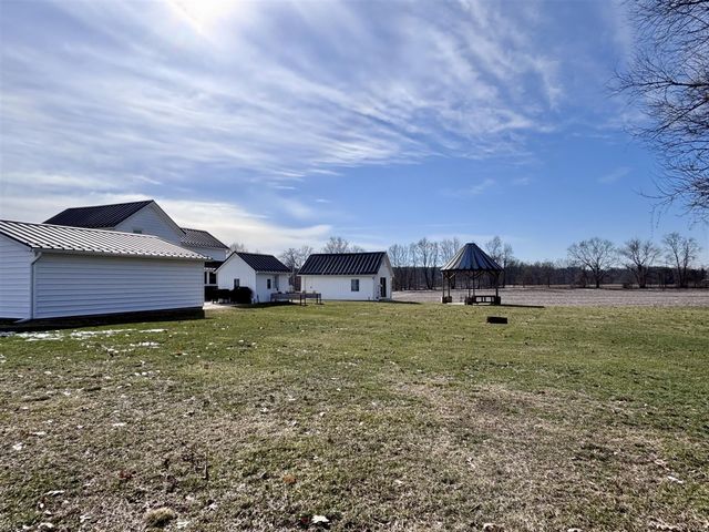 69640 Carls Road, Sturgis, MI 49091