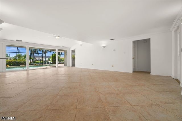 4102 SE 1st PL, Cape Coral, FL 33904