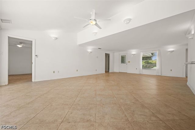 4102 SE 1st PL, Cape Coral, FL 33904