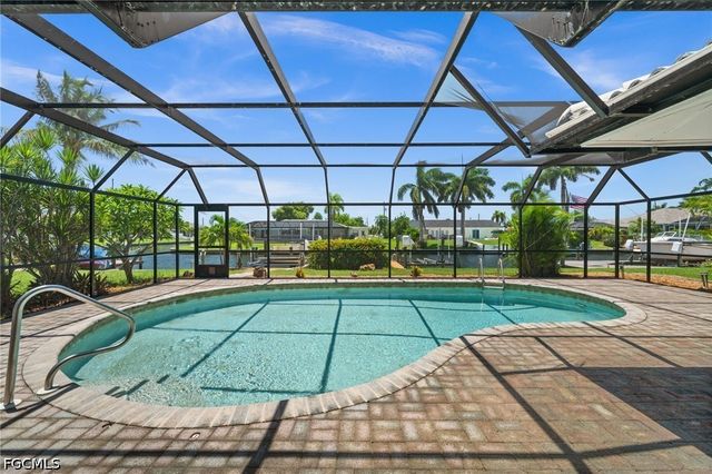 4102 SE 1st PL, Cape Coral, FL 33904