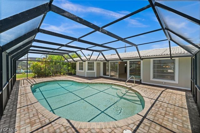 4102 SE 1st PL, Cape Coral, FL 33904