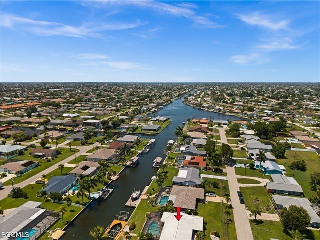 4102 SE 1st PL, Cape Coral, FL 33904