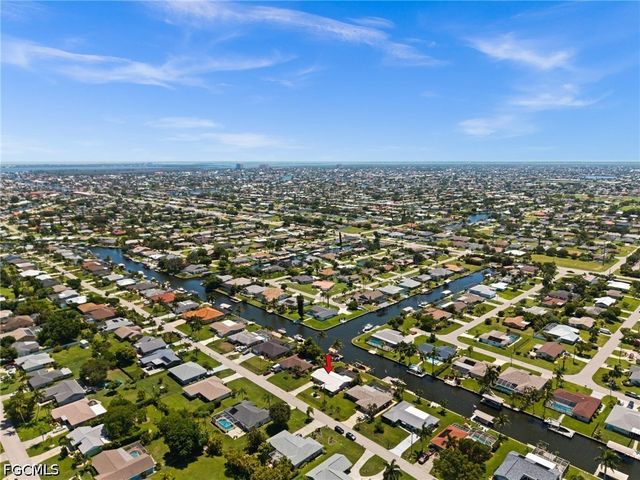 4102 SE 1st PL, Cape Coral, FL 33904