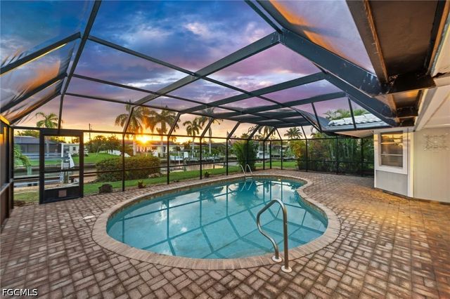 4102 SE 1st PL, Cape Coral, FL 33904