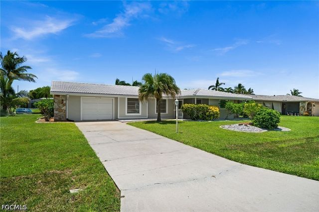 4102 SE 1st PL, Cape Coral, FL 33904