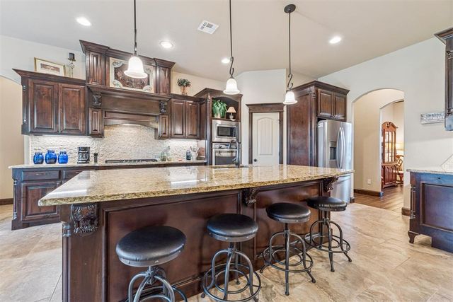 2055 NW 34 Street, Newcastle, OK 73065