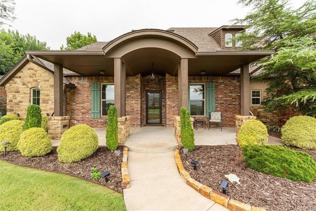 2055 NW 34 Street, Newcastle, OK 73065