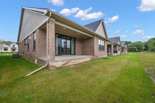 5908 Willow Grove Drive, Troy, MI 48085