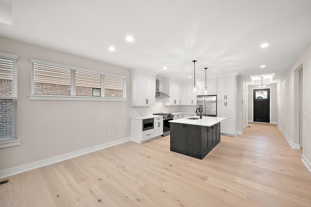5908 Willow Grove Drive, Troy, MI 48085