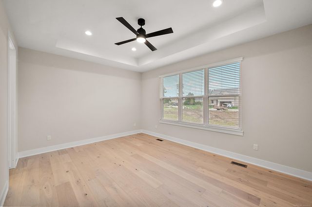 5908 Willow Grove Drive, Troy, MI 48085