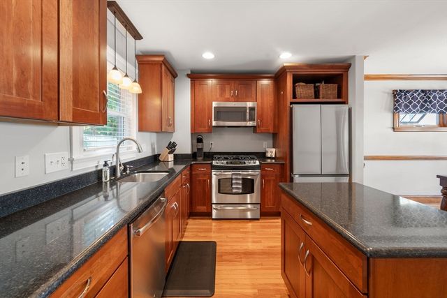 10 Barclay Road, Boston, MA 02132