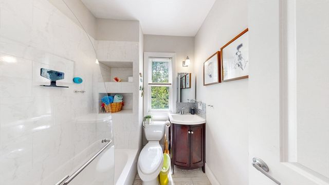 33 Plainfield 2, Boston, MA 02130