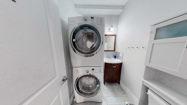 33 Plainfield 2, Boston, MA 02130