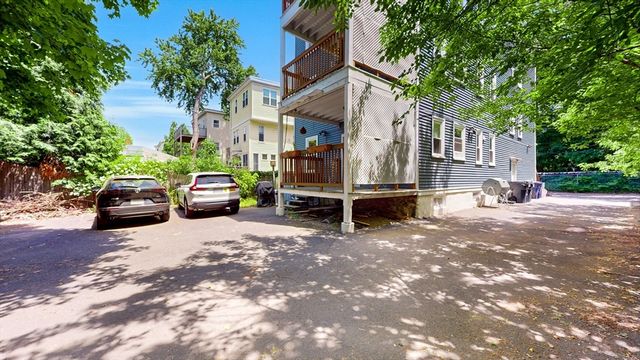 33 Plainfield 2, Boston, MA 02130