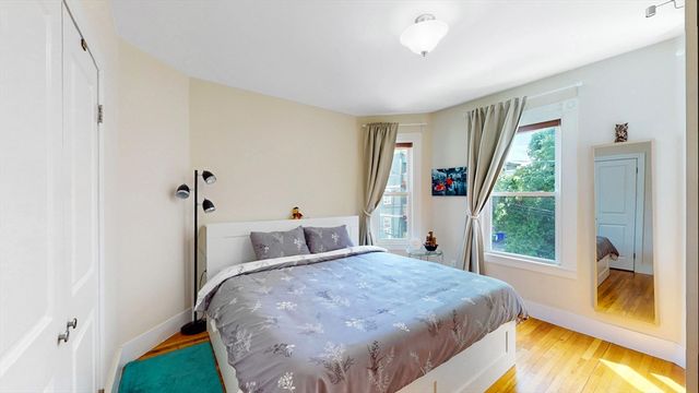 33 Plainfield 2, Boston, MA 02130