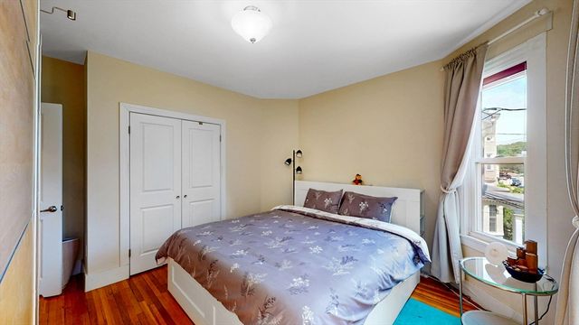33 Plainfield 2, Boston, MA 02130