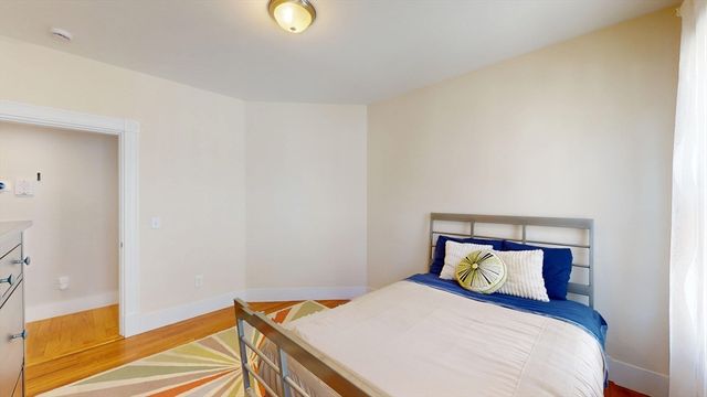 33 Plainfield 2, Boston, MA 02130