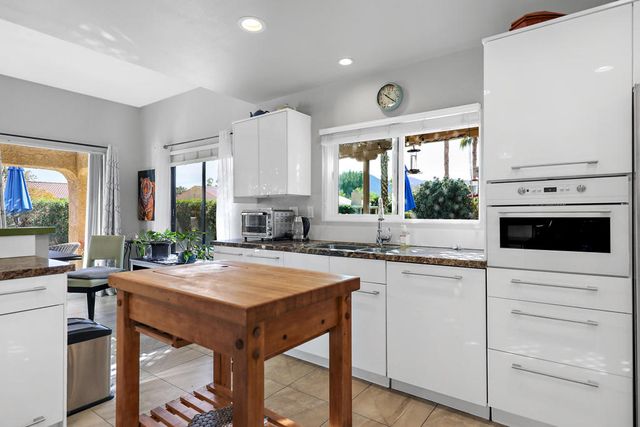 44049 Vigo Court, Palm Desert, CA 92260