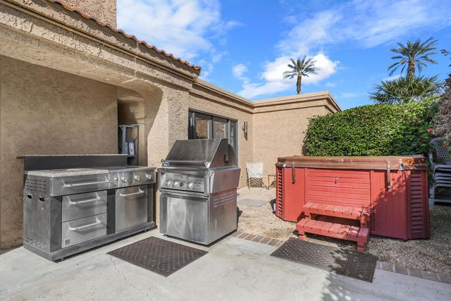 44049 Vigo Court, Palm Desert, CA 92260