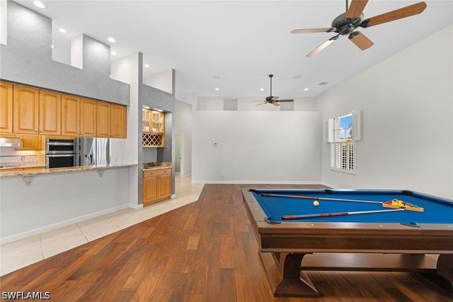 2035 Castle Garden LN, Naples, FL 34110