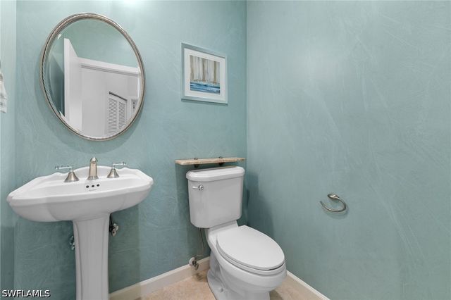 2035 Castle Garden LN, Naples, FL 34110