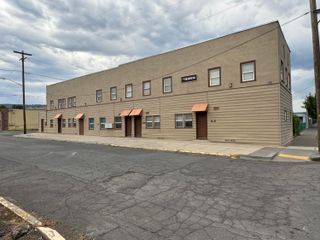 2105 Holly Avenue, Klamath Falls, OR 97601