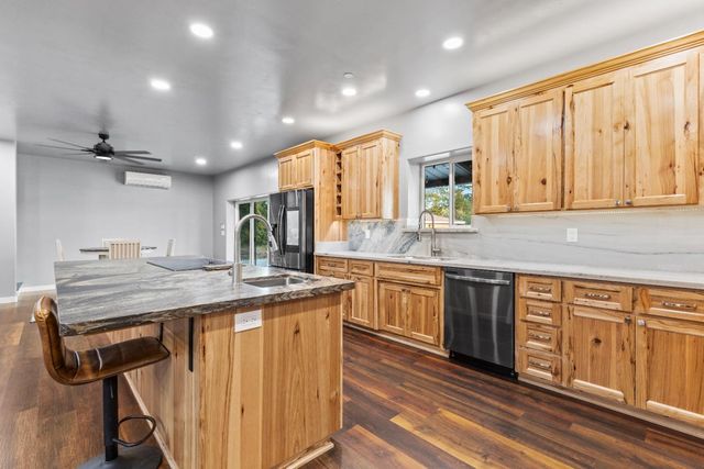 11369 Loma Rica Rd, Marysville, CA 95901