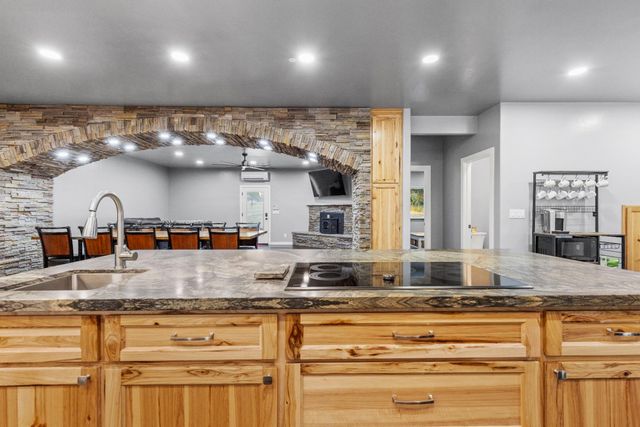 11369 Loma Rica Rd, Marysville, CA 95901