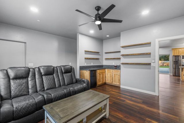 11369 Loma Rica Rd, Marysville, CA 95901