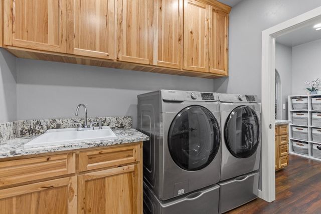 11369 Loma Rica Rd, Marysville, CA 95901