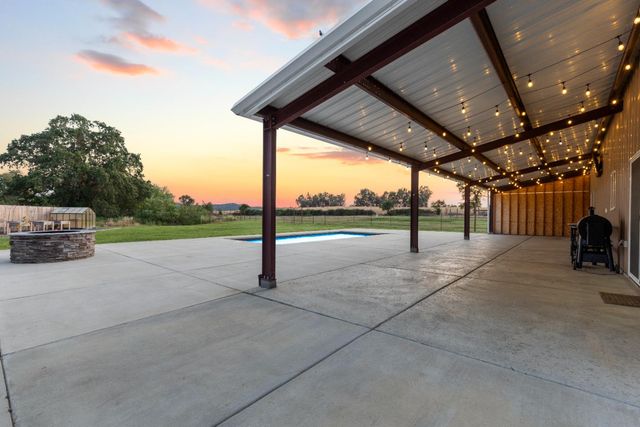 11369 Loma Rica Rd, Marysville, CA 95901