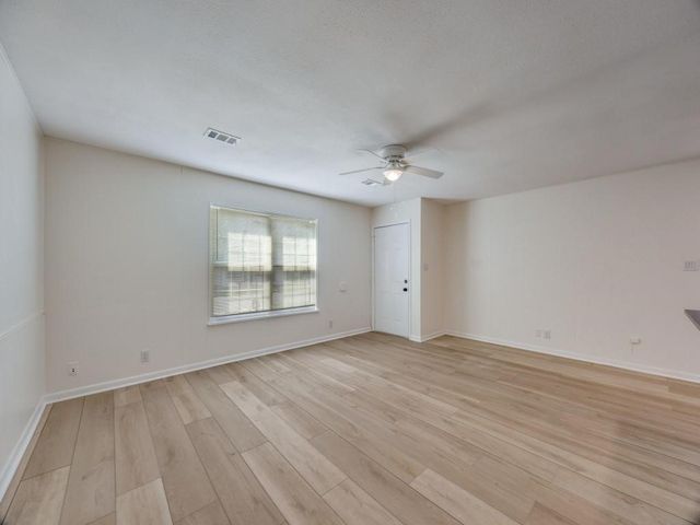 1721 W Walker Street, Denison, TX 75020