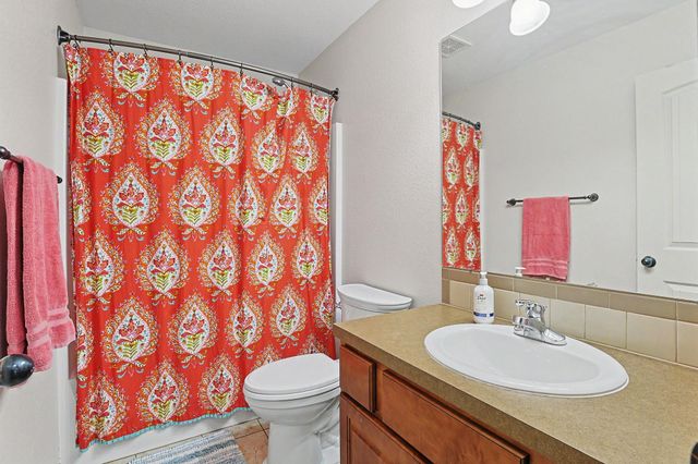 2113 N Walnut Creek Dr, Derby, KS 67037