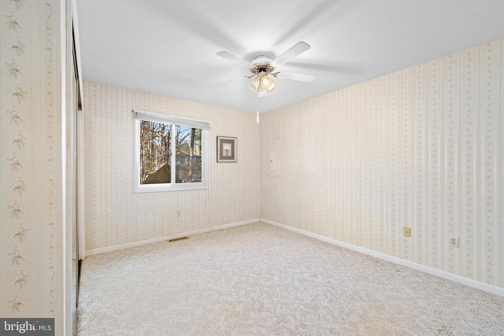 Image 19 of property listing at 29 PINEHURST RD, Ocean Pines, MD 21811