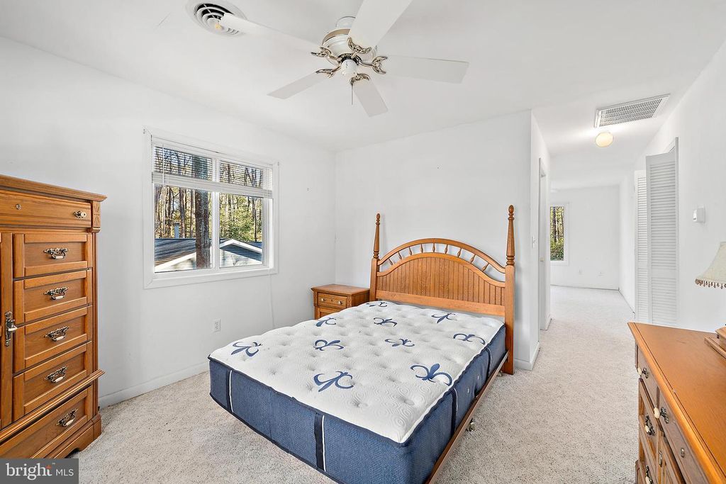 Image 25 of property listing at 29 PINEHURST RD, Ocean Pines, MD 21811