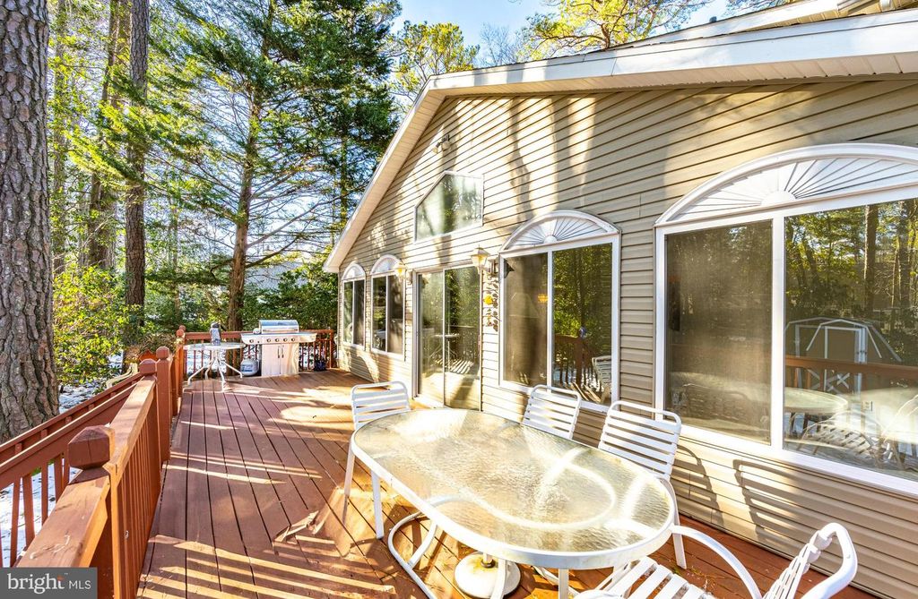 Image 47 of property listing at 29 PINEHURST RD, Ocean Pines, MD 21811