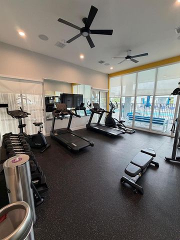 692 SE 13th Court, Homestead, FL 33034