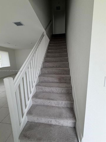 692 SE 13th Court, Homestead, FL 33034