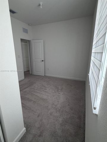 692 SE 13th Court, Homestead, FL 33034