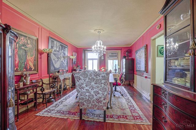 3900 Rose Hill Avenue, Cincinnati, OH 45229