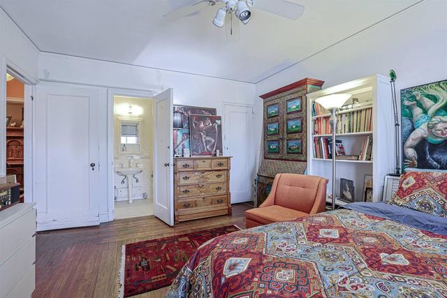 3900 Rose Hill Avenue, Cincinnati, OH 45229