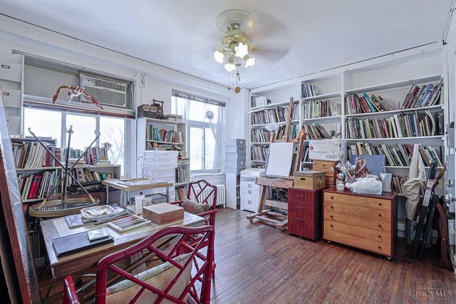 3900 Rose Hill Avenue, Cincinnati, OH 45229