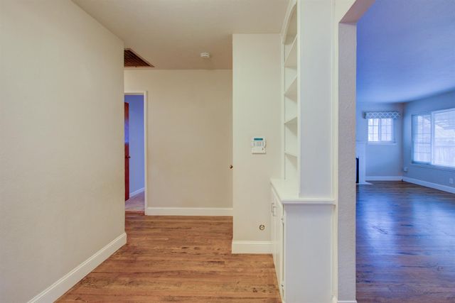 2126 Monticello Ave, Modesto, CA 95350