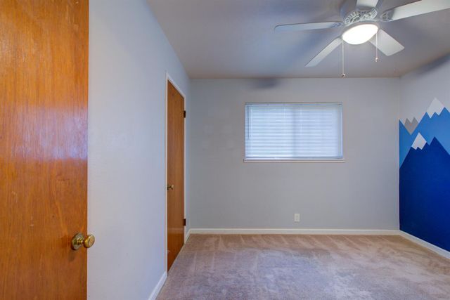 2126 Monticello Ave, Modesto, CA 95350