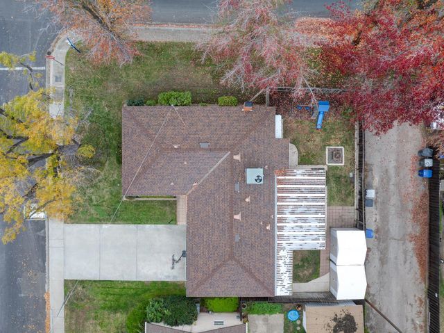 2126 Monticello Ave, Modesto, CA 95350